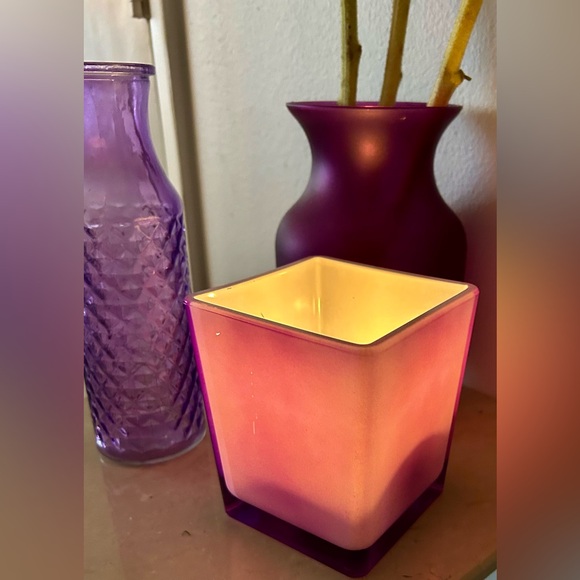 Teleflora square purple/Lavender vase and/or planter. 4.75” - Picture 13 of 16